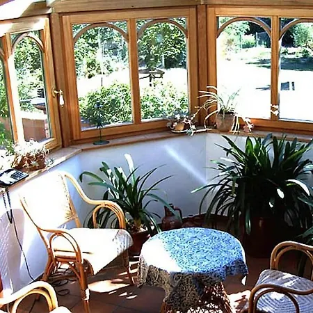 Peter Lassau Modern Retreat Holiday home *