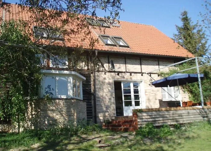 Peter Lassau Modern Retreat * Templin