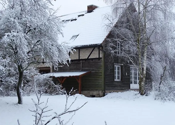 Peter Lassau Modern Retreat Templin