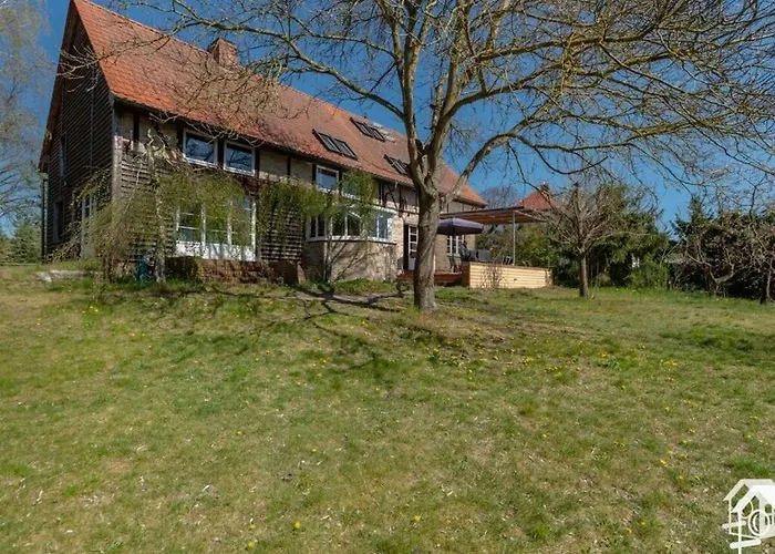 Semesterbostad Peter Lassau Modern Retreat *